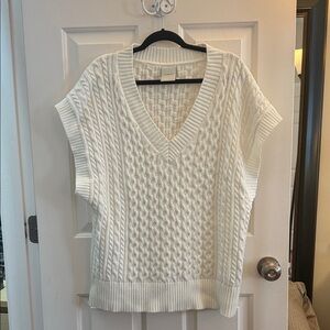 Varley Cream V-Neck Cable Knit Sweater